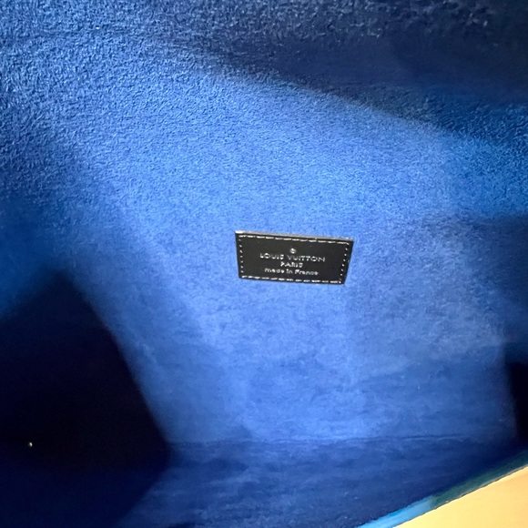 Sold x Louis Vuitton Brand new in box Limited Edition Alpha Trio Triple pouches - Picture 5 of 7